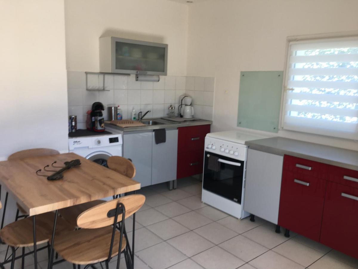 De La Clape A La Mer Mon Petit Pavillon Labellise - F2- Piscine Commune - Wifi Gratuit- Parking Prive - Arrivee Autonome - 800 M Plage - Grande Terrasse Abritee Vent - Saint-Pierre-la-Mer  ภายนอก รูปภาพ